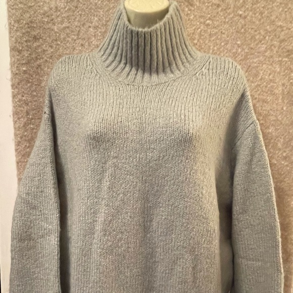 Oversized sweater - Picture 2 of 10